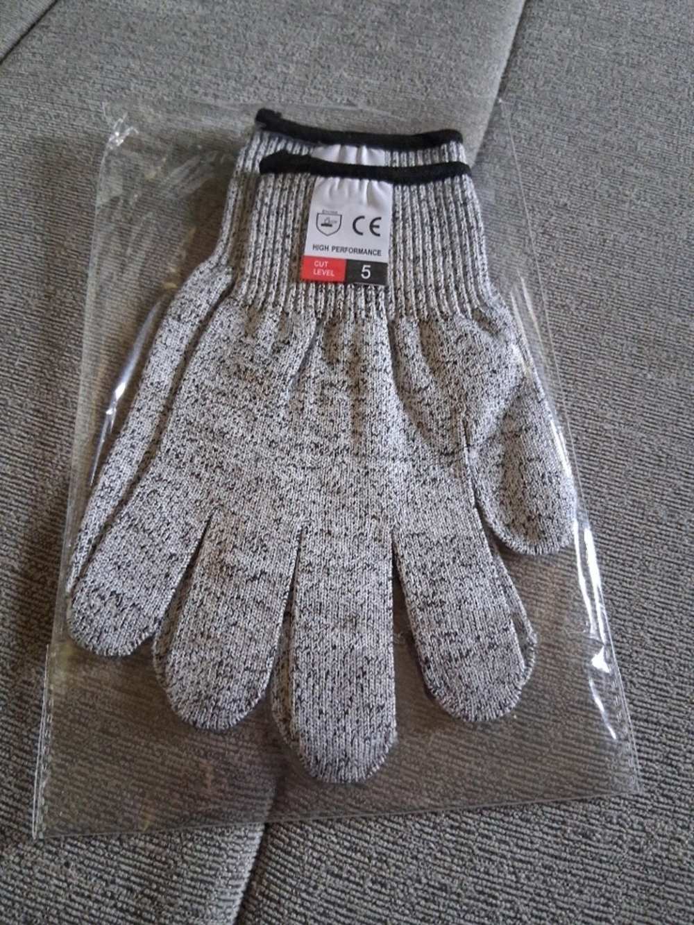 High-Performance Cut-Resistant Men's Gray Work Gloves - Size M NIB